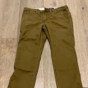 Vans Authentic Chino Size 28